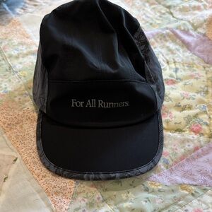 lululemon athletica Black Runner's Cap